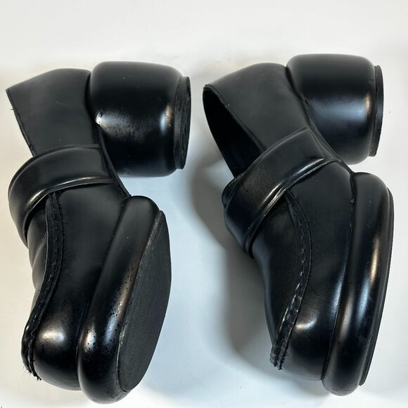 WOMEN'S SIZE 9 SLIP ON SHOES - Picture 11 of 16